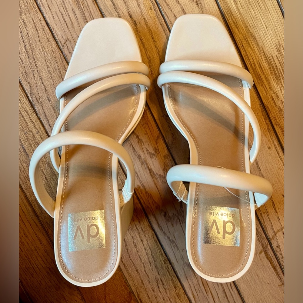 Dolce Vita!😎Pyro/platform tan/faux leather sandal👡/women’s/size-9
